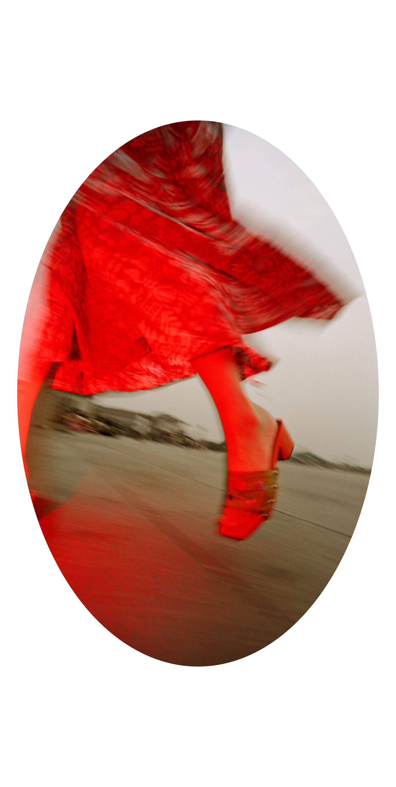 6 the unbearable lightness of Takako dress Moyi   Dog eye   Chongzi & her red skirt   07 moyi photography of china - Moyi (5) | Guest Post | Urban photography | Portrait photography - Guest Article: Moyi by Léo de Boisgisson